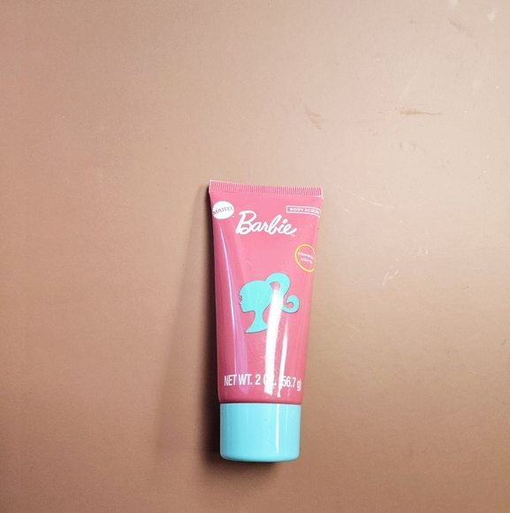 NWT BARBIE HOLIDAY COOKIES & BEAUTY 7pc GIFT SET! - Picture 11 of 16